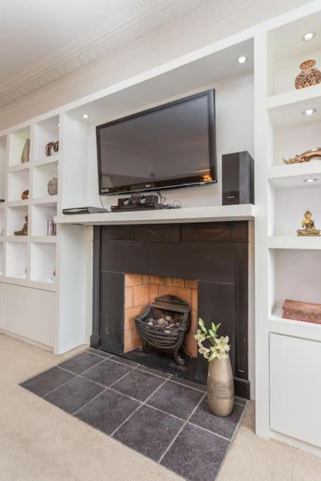 Prime Edinburgh City Centre - 4 Bed Penthouse エクステリア 写真