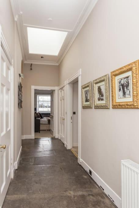 Prime Edinburgh City Centre - 4 Bed Penthouse エクステリア 写真